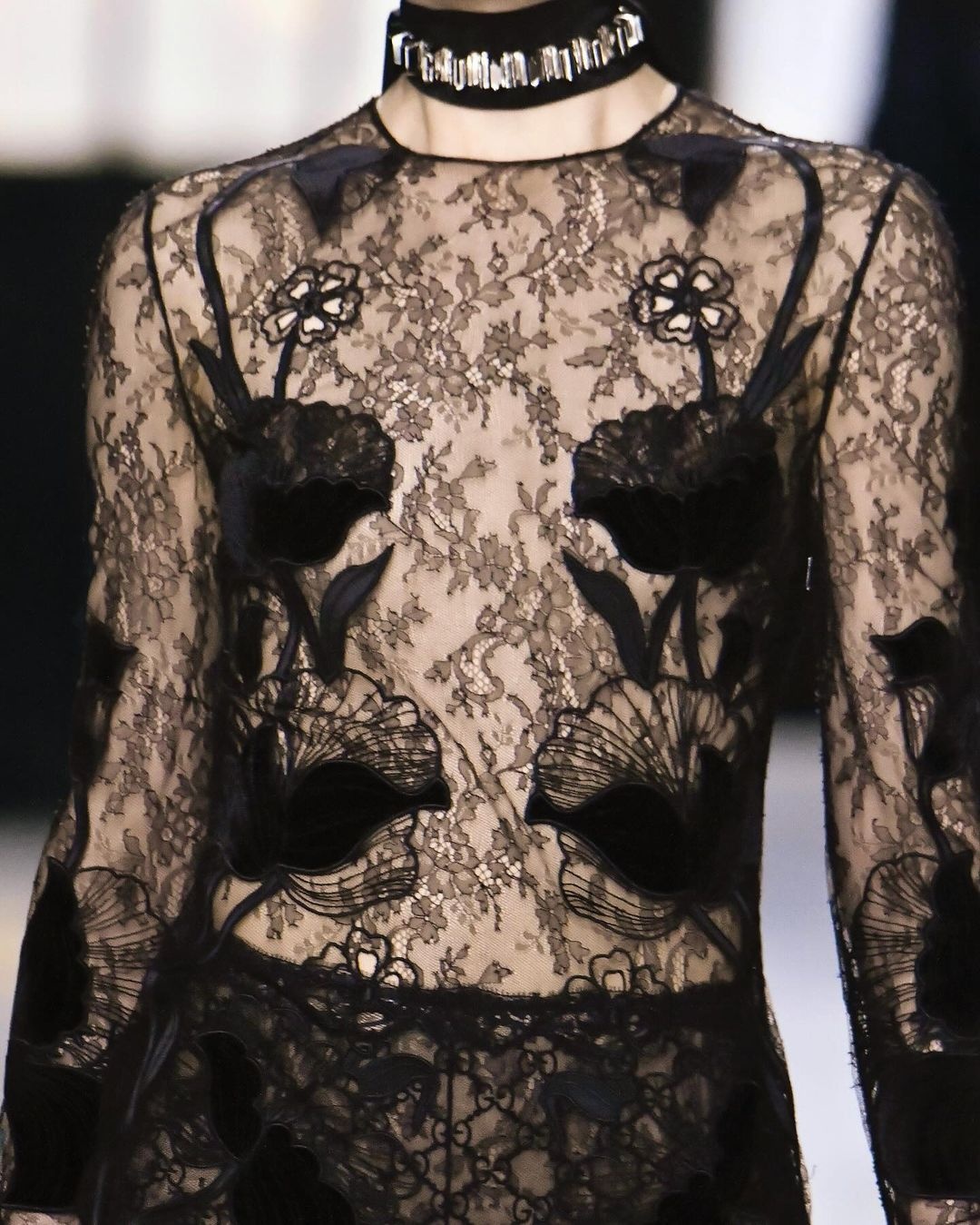 tuần lễ thời trang milan, nội y, váy xuyên thấu, Hwasa MAMAMOO, Moon Ga-young, Ningning Aespa, hồ ngọc hà ảnh 9 tuan le thoi trang milan, noi y, vay xuyen thau, Hwasa MAMAMOO, Moon Ga-young, Ningning Aespa, ho ngoc ha anh 9