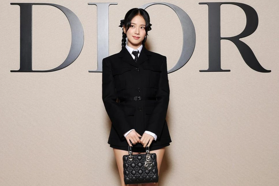 Tuan le thoi trang Paris,  BlackPink,  Rose,  Jisoo anh 1