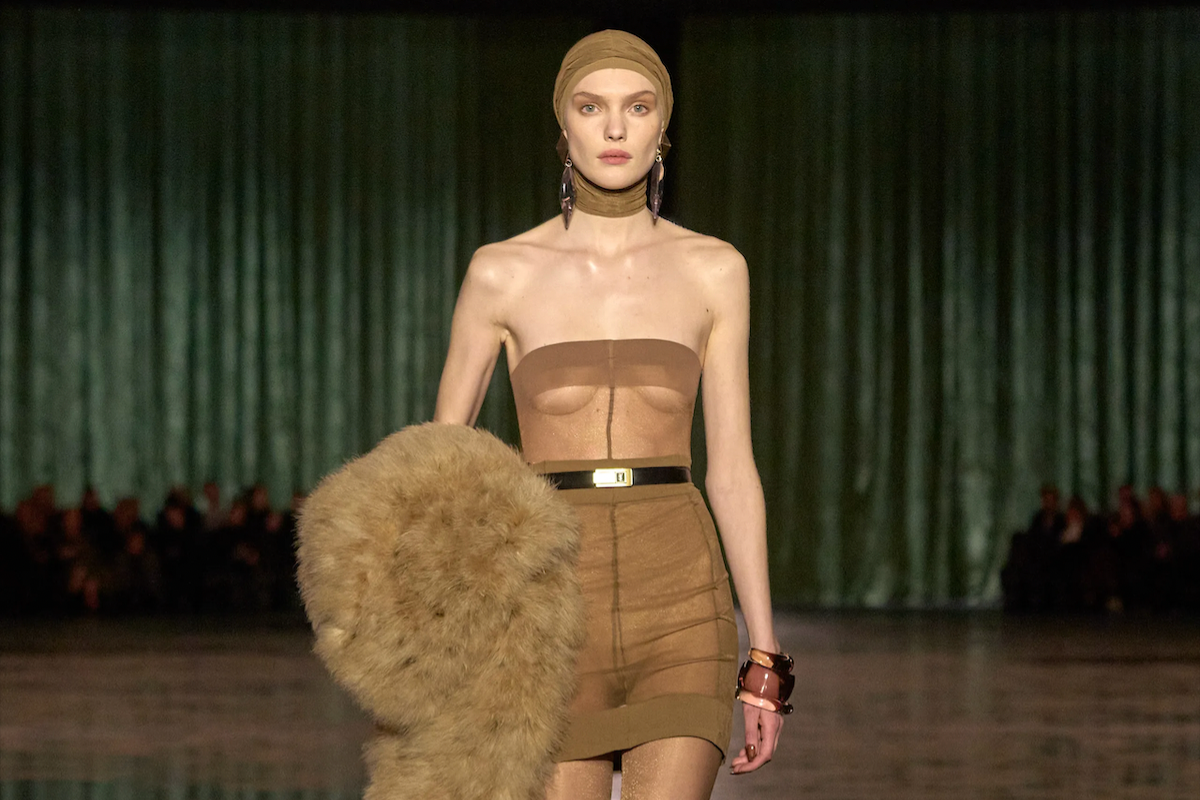 Cuoc cach mang cua nhung bo nguc tran hinh anh