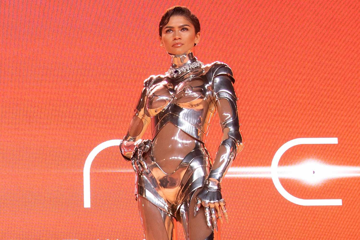 trang phuc Zendaya,  Dune 2,  phim Dune,  hanh tinh cat,  Zendaya anh 4