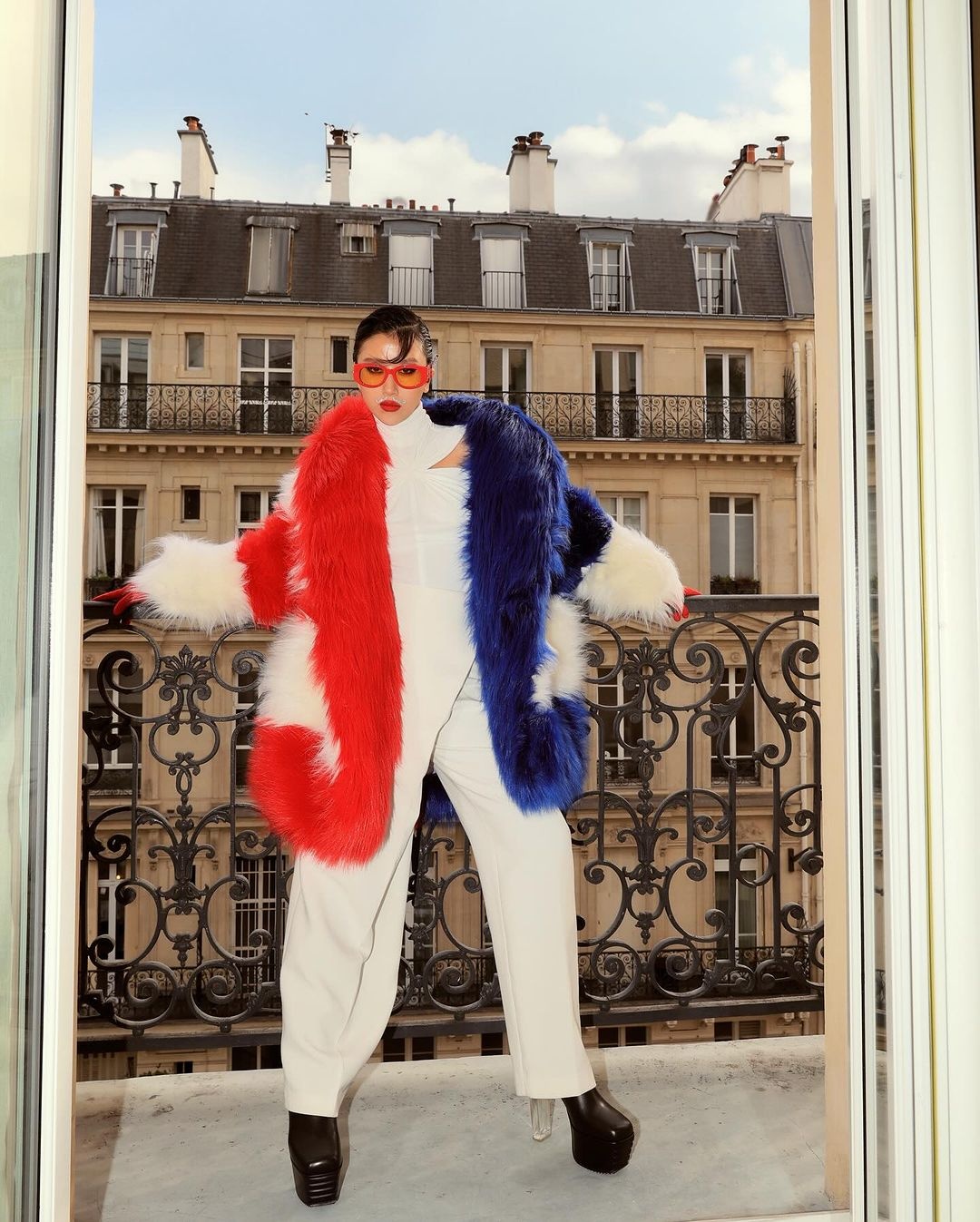 Newsfeed Rate,  ciin,  bikini vo so,  tuan le thoi trang,  paris fashion week,  paris fashion week 2024 anh 5