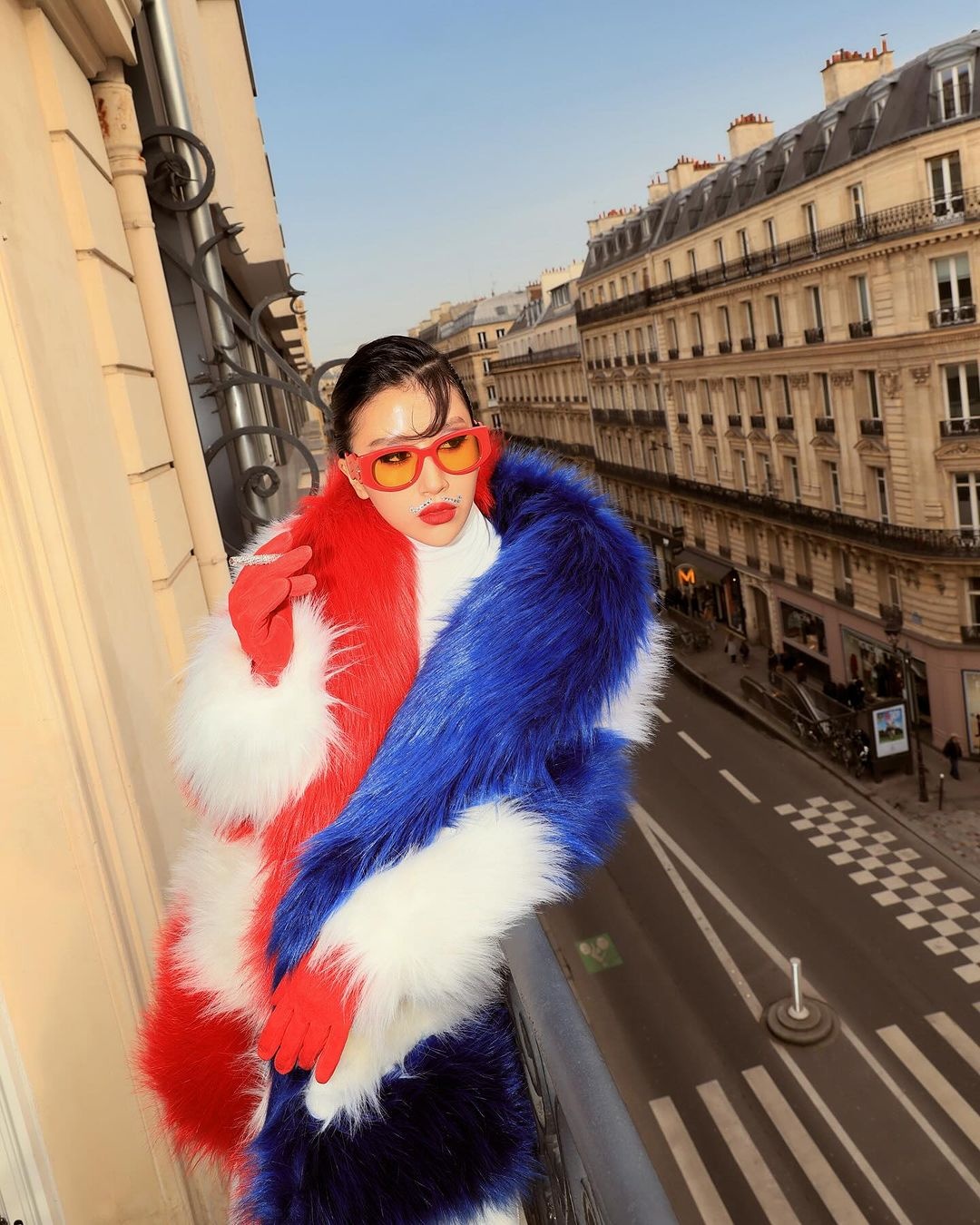 Newsfeed Rate,  ciin,  bikini vo so,  tuan le thoi trang,  paris fashion week,  paris fashion week 2024 anh 3