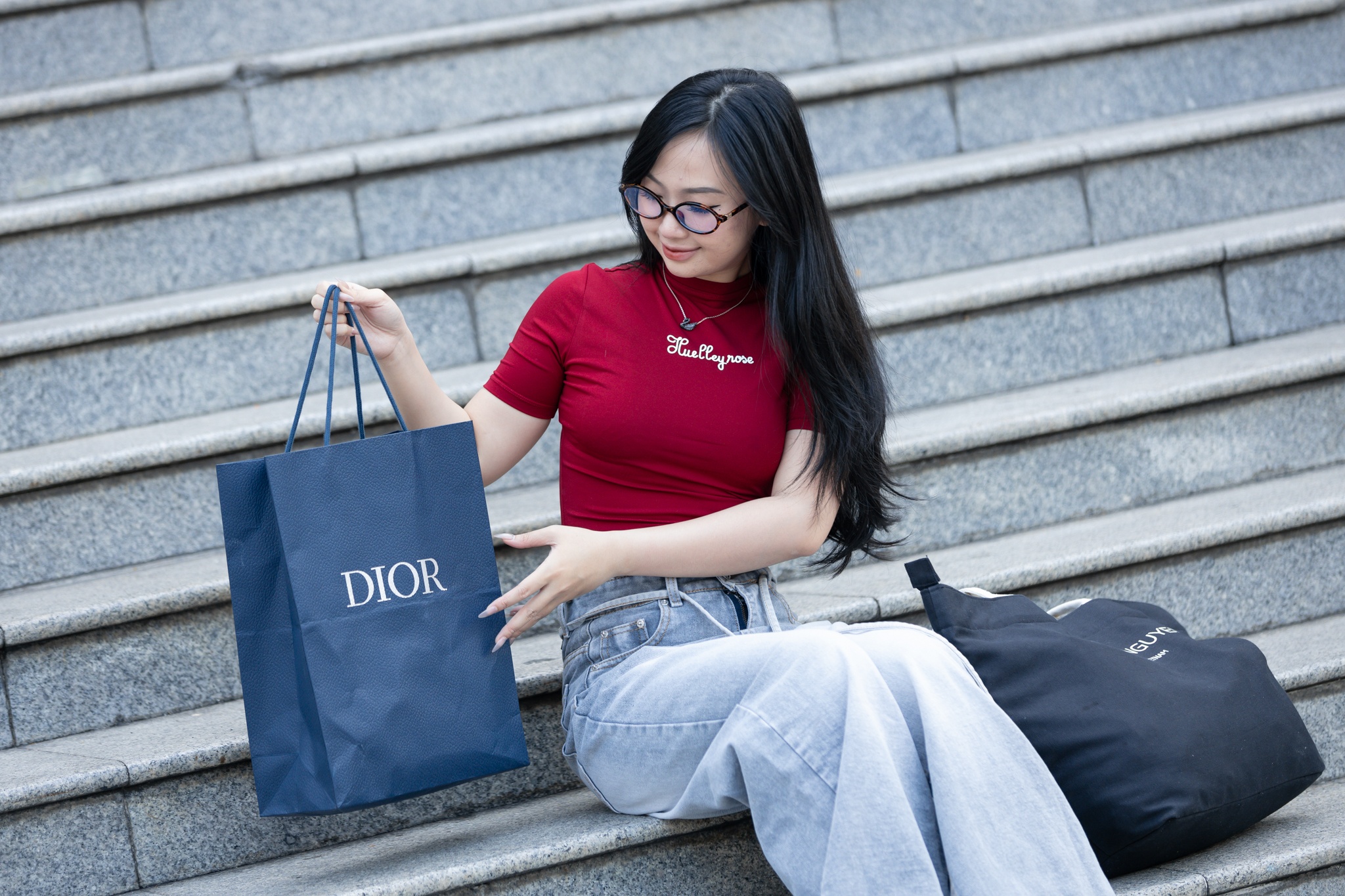 Mat bao lau de nguoi tre kiem 100 trieu dong dau tien? hinh anh