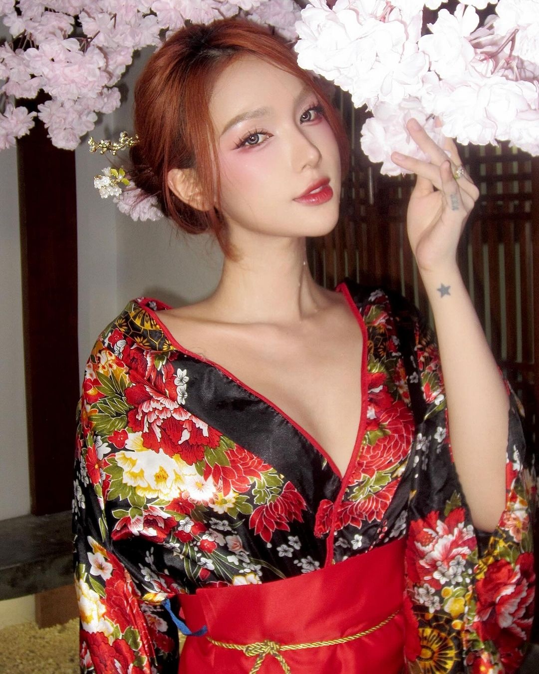 Newsfeed Rate,  Xoai Non,  Thach Trang,  Mym Tran anh 17