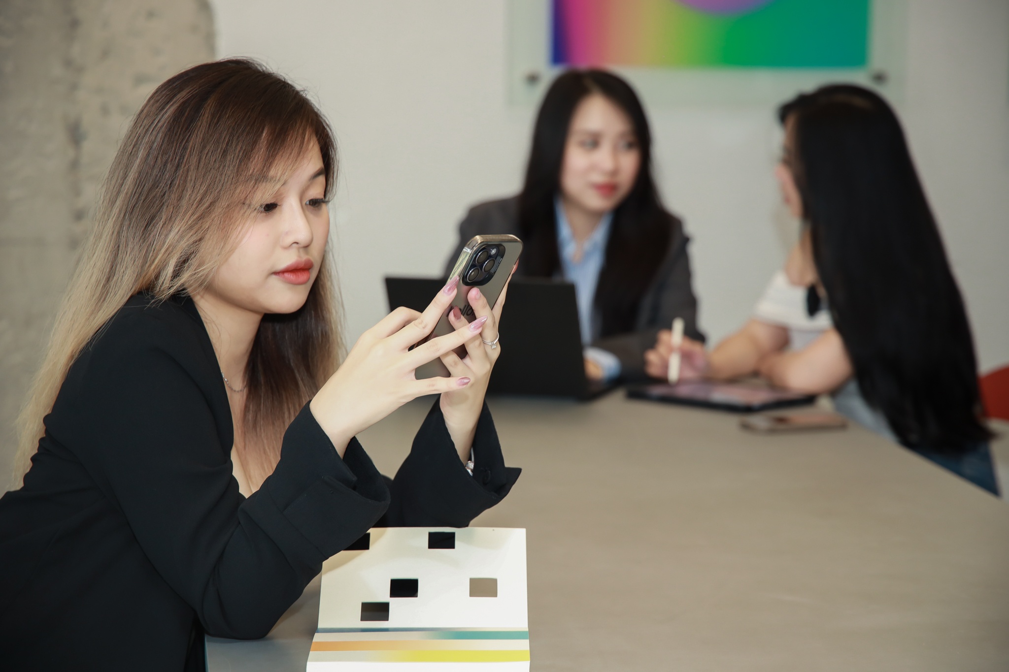 thiet ke CV, dich vu thiet ke CV,  mat tien dich vu,  goi thiet ke CV,  nhan vien van phong anh 1