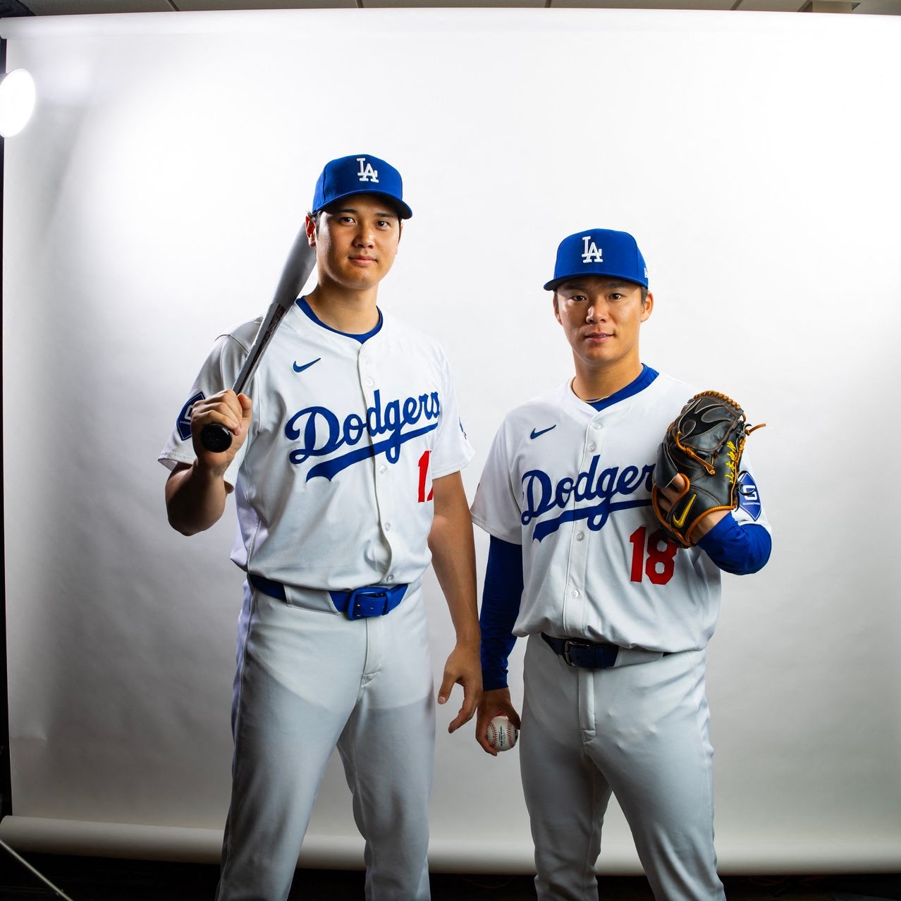 quan bong chay trong suot,  quan xuyen thau,  giai MLB,  Major League Baseball,  Nike,  Fanatics anh 1