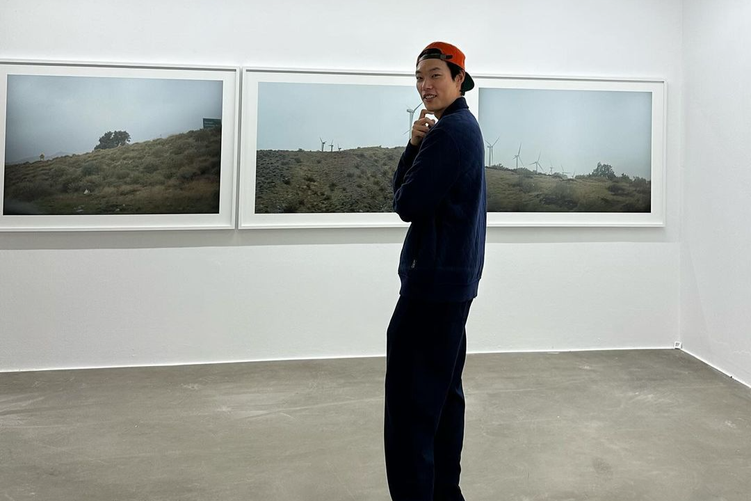 ban trai Han So Hee,  Han So Hee, trien lam Ryu Jun Yeol, A Wind Runs Through It,  And Other Stories anh 3