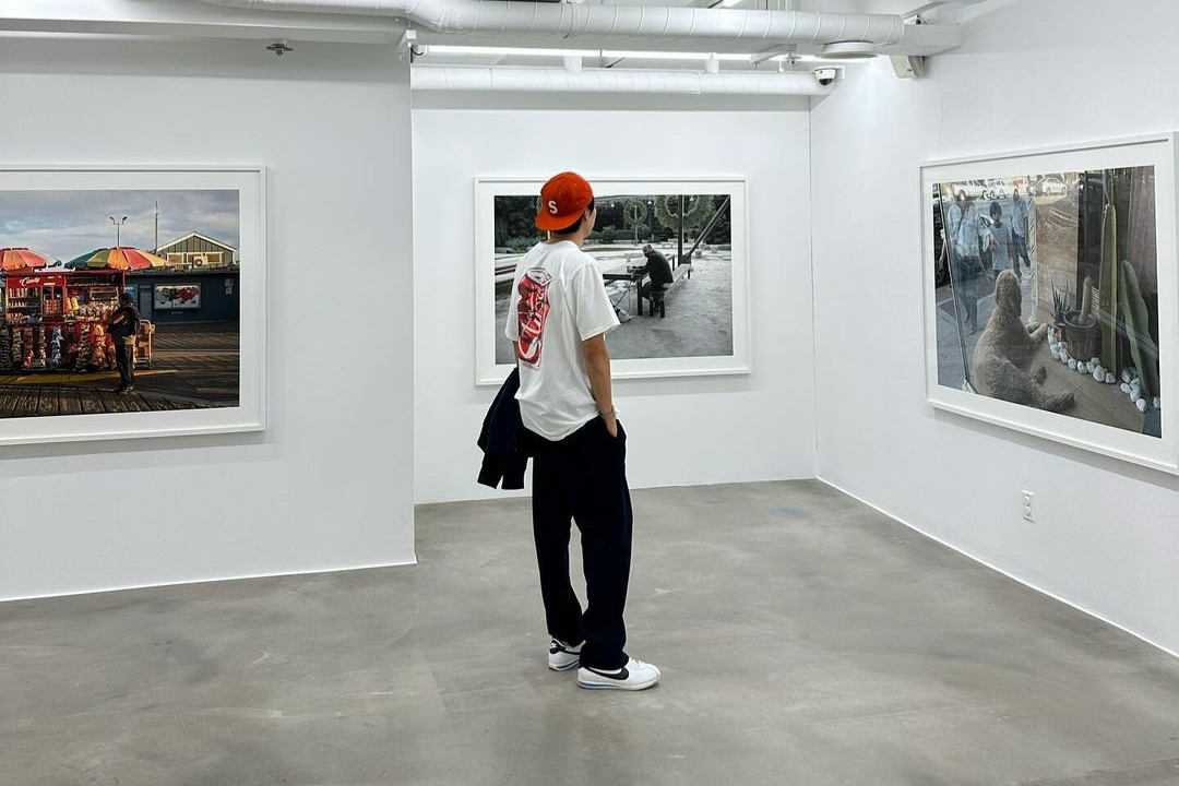 ban trai Han So Hee,  Han So Hee, trien lam Ryu Jun Yeol, A Wind Runs Through It,  And Other Stories anh 2