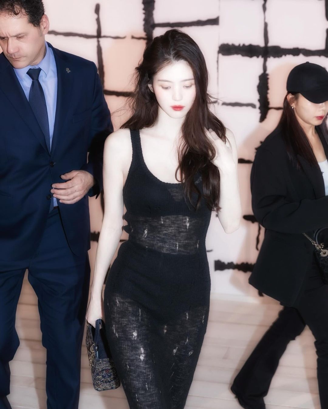 Han So Hee đại sứ,  Han So Hee,  Ryu Jun Yeol, 100.000 lượt theo dõi ảnh 5 Han So Hee dai su,  Han So Hee,  Ryu Jun Yeol, 100.000 luot theo doi anh 5