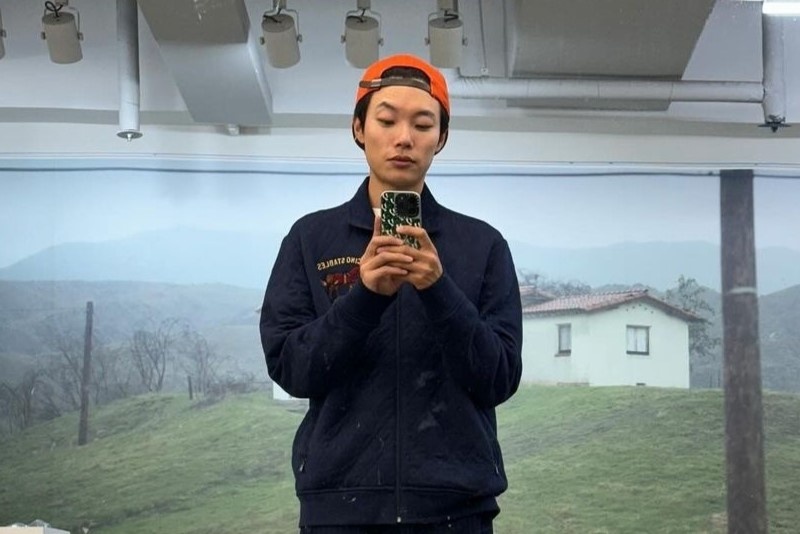 Trien lam cua ban trai Han So Hee bi che xau hinh anh