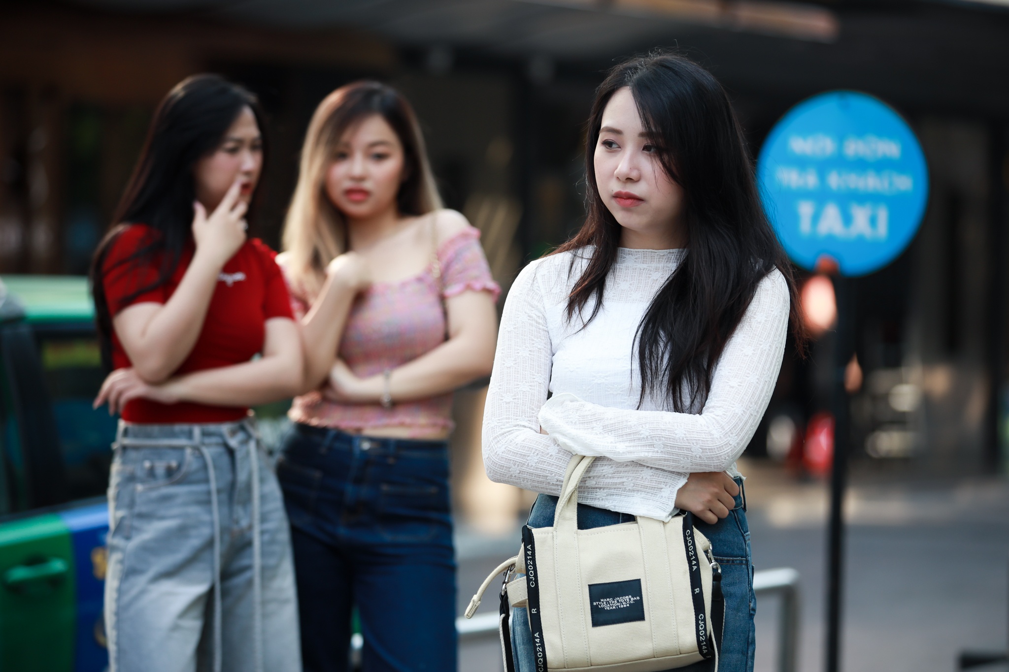 freelancer vo mong,  tai chinh bap benh,  cong viec van phong,  lao dong tu do,  Ngoc Trinh anh 4