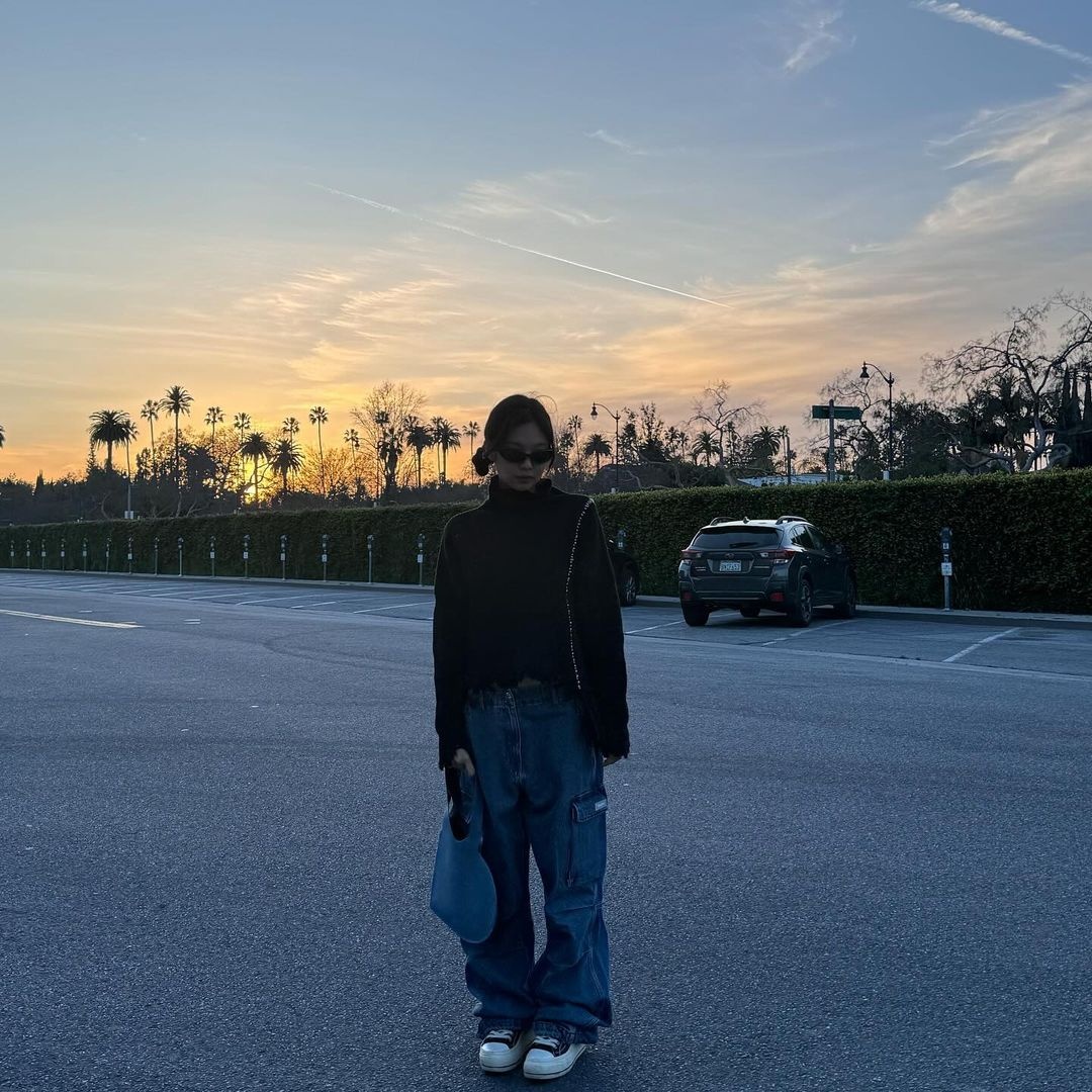 giay BlackPink,  thanh vien BlackPink, Boots nghin USD cua Lisa, Lisa BlackPink cao bao nhieu,  Jisoo instagram anh 14