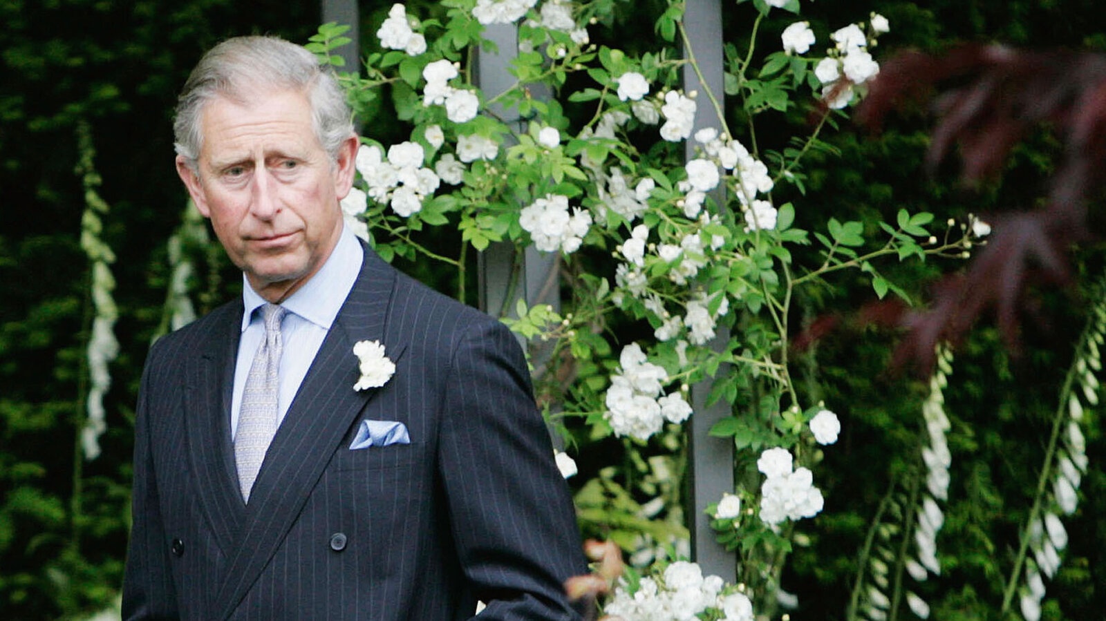 Vua Charles III,  show thoi trang,  Vin Cara,  Omi Ong,  Royal Garden Waste,  Vua Anh anh 1