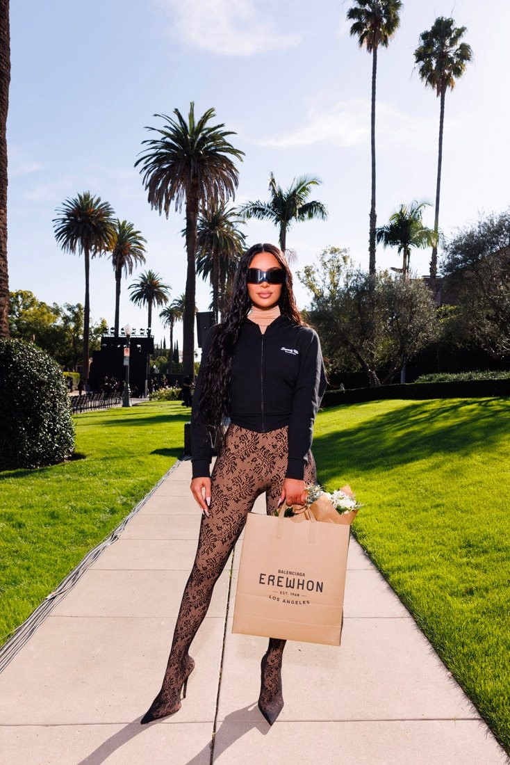 thoi trang xa xi,  mac sai lam,  xin loi,  noi dung khieu dam,  dai su thuong hieu,  Kim Kardashian anh 3