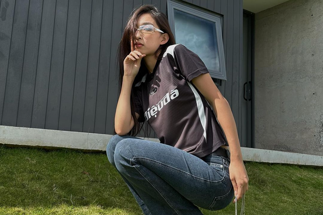 Local brand Viet lang xe ao bong da hinh anh