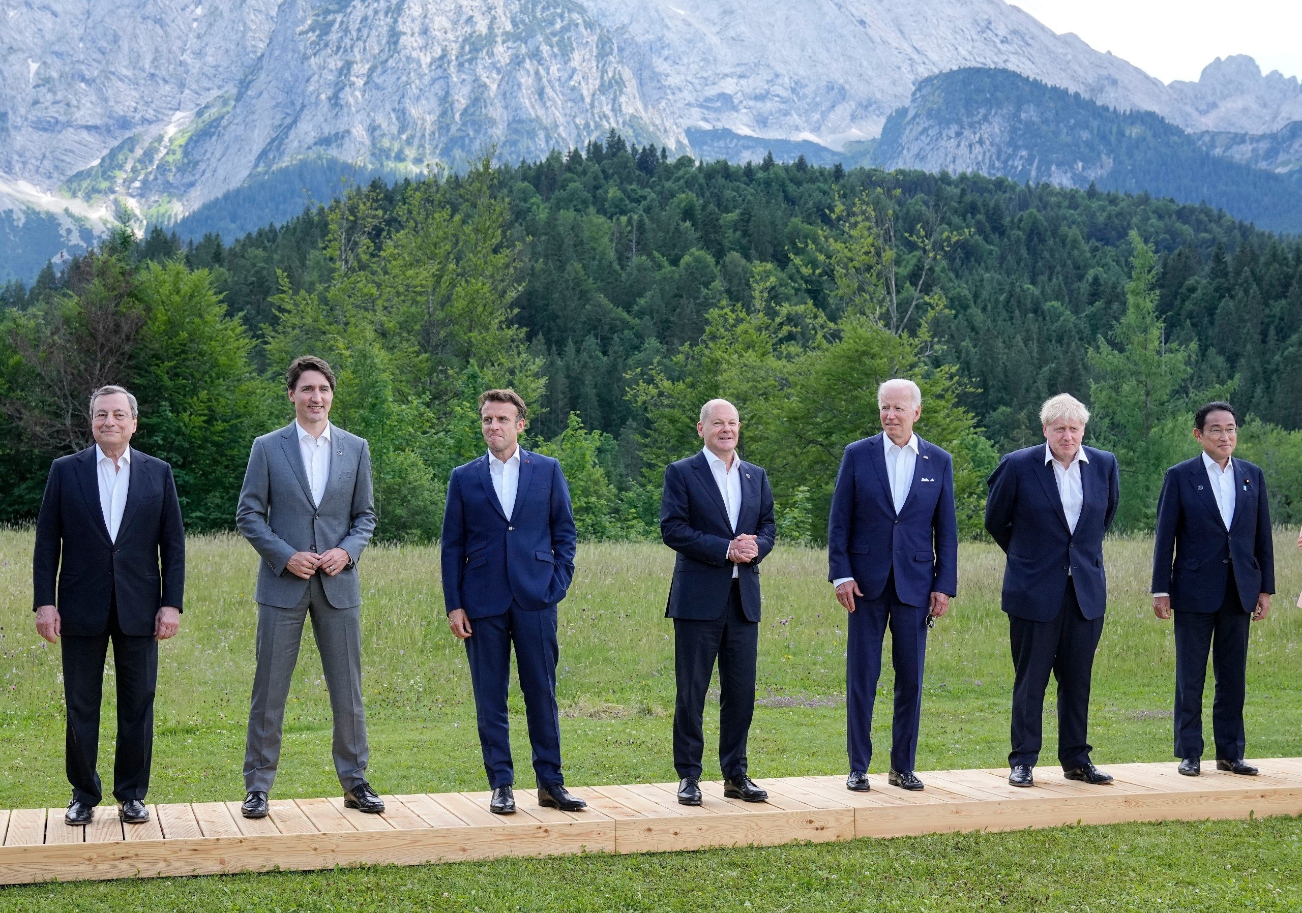 không đeo caravat,  tổng thống Mỹ,  Joe Biden,  Barack Obama,  Bill Clinton,   ảnh 5 khong deo caravat,  tong thong My,  Joe Biden,  Barack Obama,  Bill Clinton, anh 5