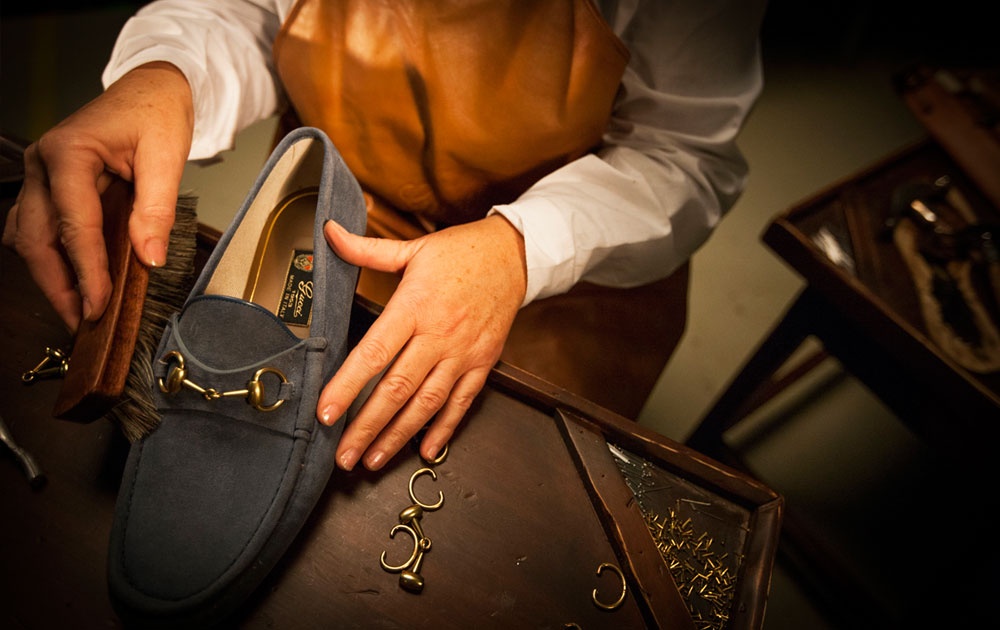 Gucci Horsebit Loafer,  giay luoi,  giay da,  ngoi sao hang A,  phong cach hoang gia anh 1