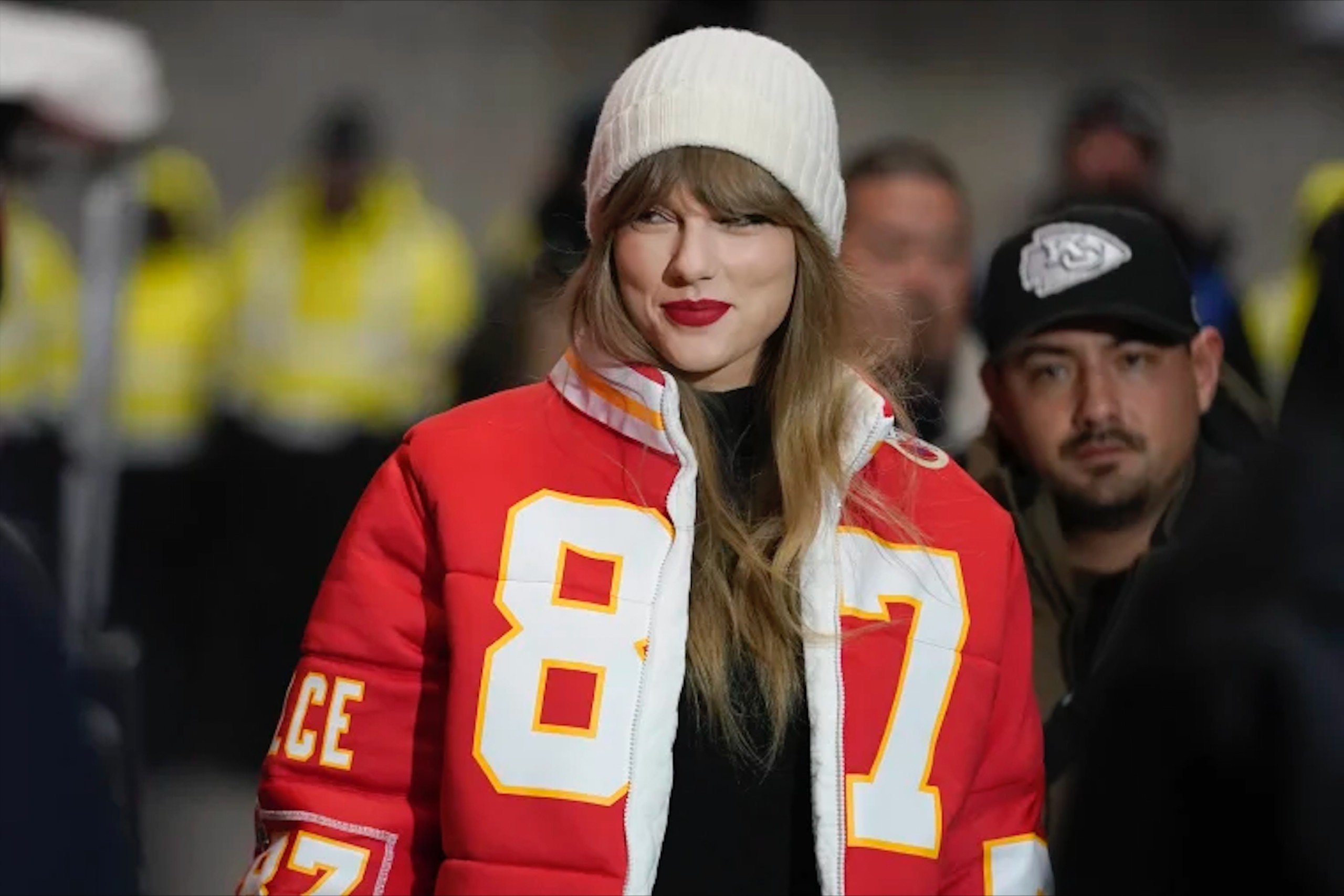 Kristin Juszczyk,  Taylor Swift,  Travis Kelce, giải bóng bầu dục Mỹ,  NFL là gì,  WAG là gì,  San Francisco 49ers ảnh 5 Kristin Juszczyk,  Taylor Swift,  Travis Kelce, giai bong bau duc My,  NFL la gi,  WAG la gi,  San Francisco 49ers anh 5