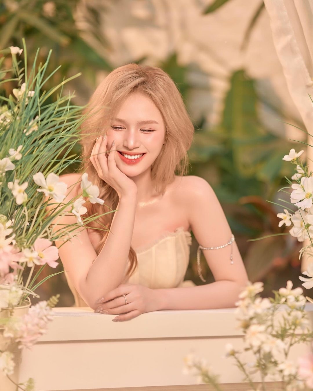 vàng bơ, Xoài Non, Thanh Thanh Huyền, Linh Chi, ảnh 3 vang bo, Xoai Non, Thanh Thanh Huyen, Linh Chi, anh 3