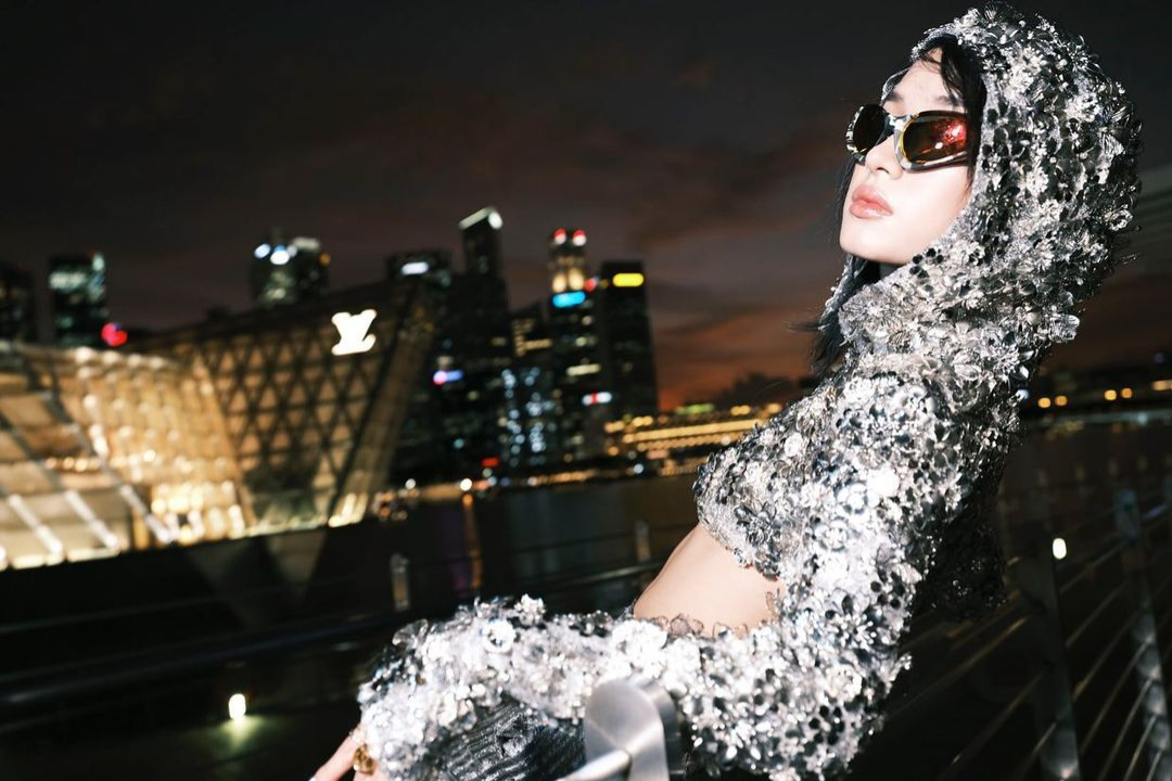 Mot Y3K cua Chau Bui hinh anh