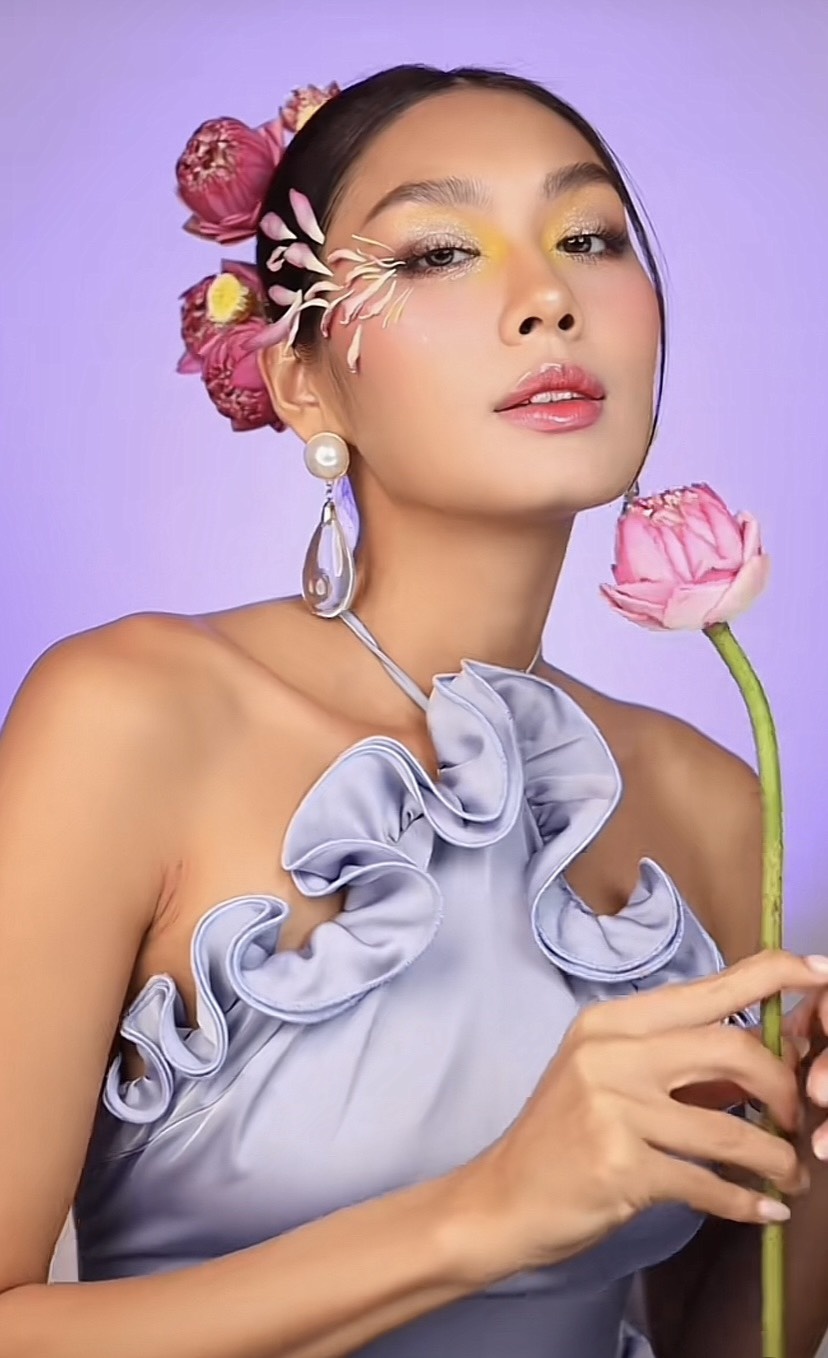 Mai Davika,  Thao Nhi Le,  Quynh Thi,  makeup Viet Nam,  trend bien hinh TikTok,  trend makeup 2024,  phu nu Viet,  ao dai Viet Nam anh 8