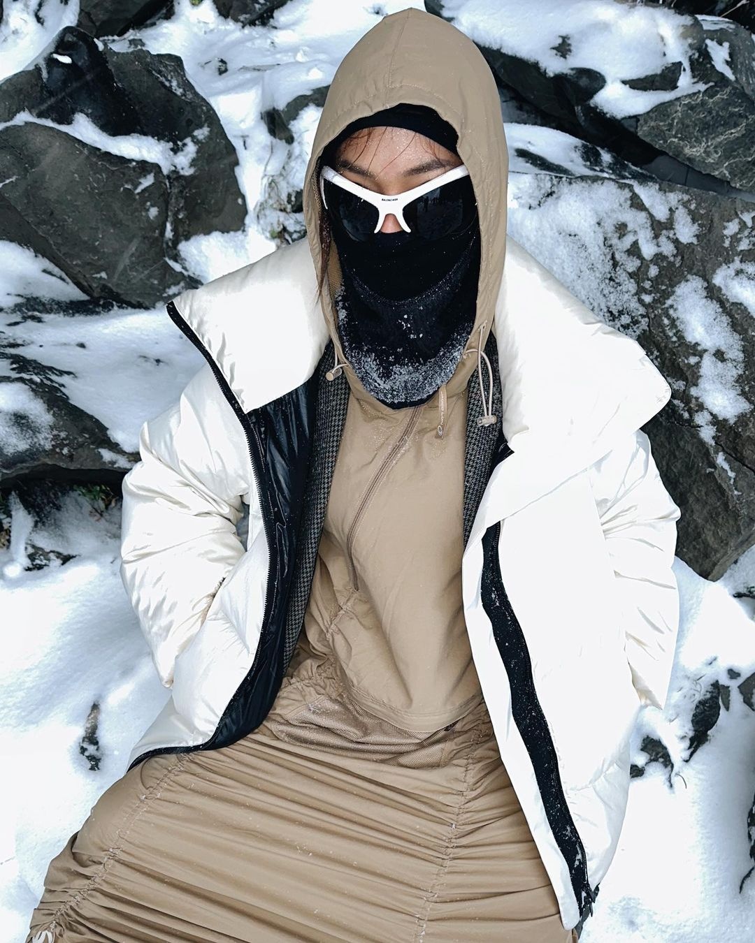 Balenciaga,  Kanye West,  Bianca Censori,  Quynh Anh Shyn,  Chau Bui, anh 10