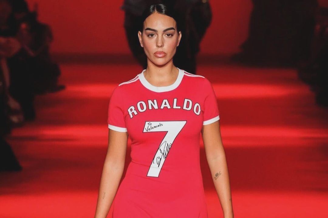 Georgina Rodriguez,  ban gai Ronaldo,  CR7,  ao dau,  ao bong da,  Ronaldo Euro 2024,  Ronaldo khoc,  bo dao nha phap anh 1