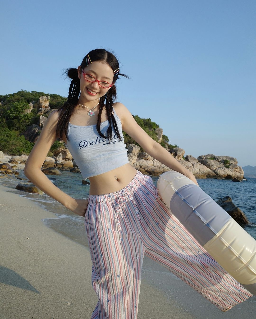 khuyen ron,  Billie Eilish,  Tyla,  Doja Cat,  Ice Spice,  Minh Nhua,  vo Minh Nhua anh 2