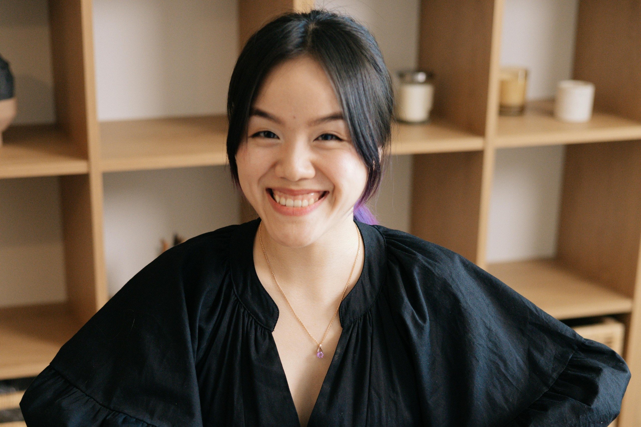 Sep o Nhat phai giup nhan vien cuoi moi ngay hinh anh