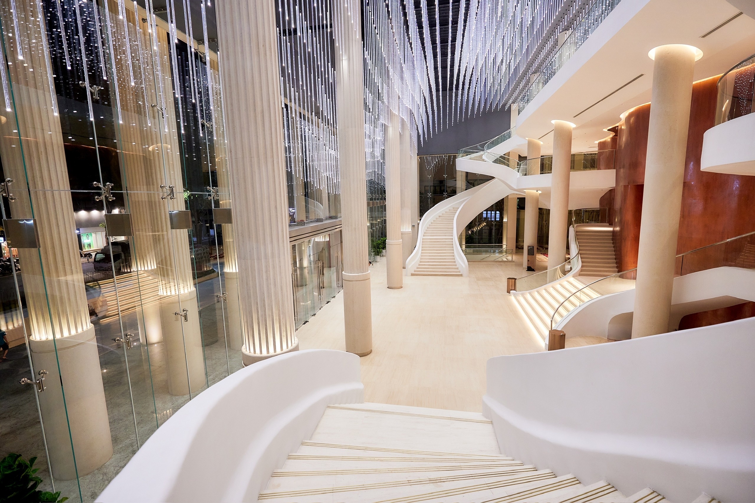 Chi 1 ngay nua, Techcombank mang 'Dem Trang' den Ha Noi hinh anh