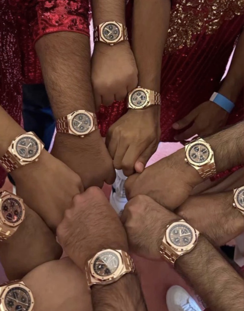 Richard Mille,  Audemars Piguet,  ty phu An Do,  Anant Ambani,  Kim Kardashian,  giau nhat chau A,  Mukesh Ambani,  Audemars Piguet Royal Oak anh 7