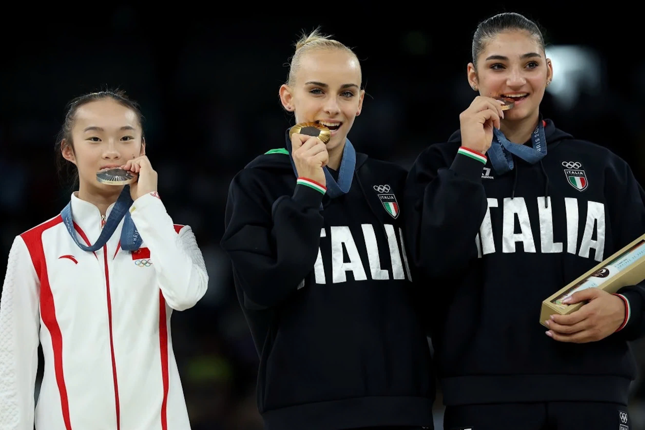 Khoanh khac gay sot MXH cua VDV Trung Quoc 19 tuoi hinh anh