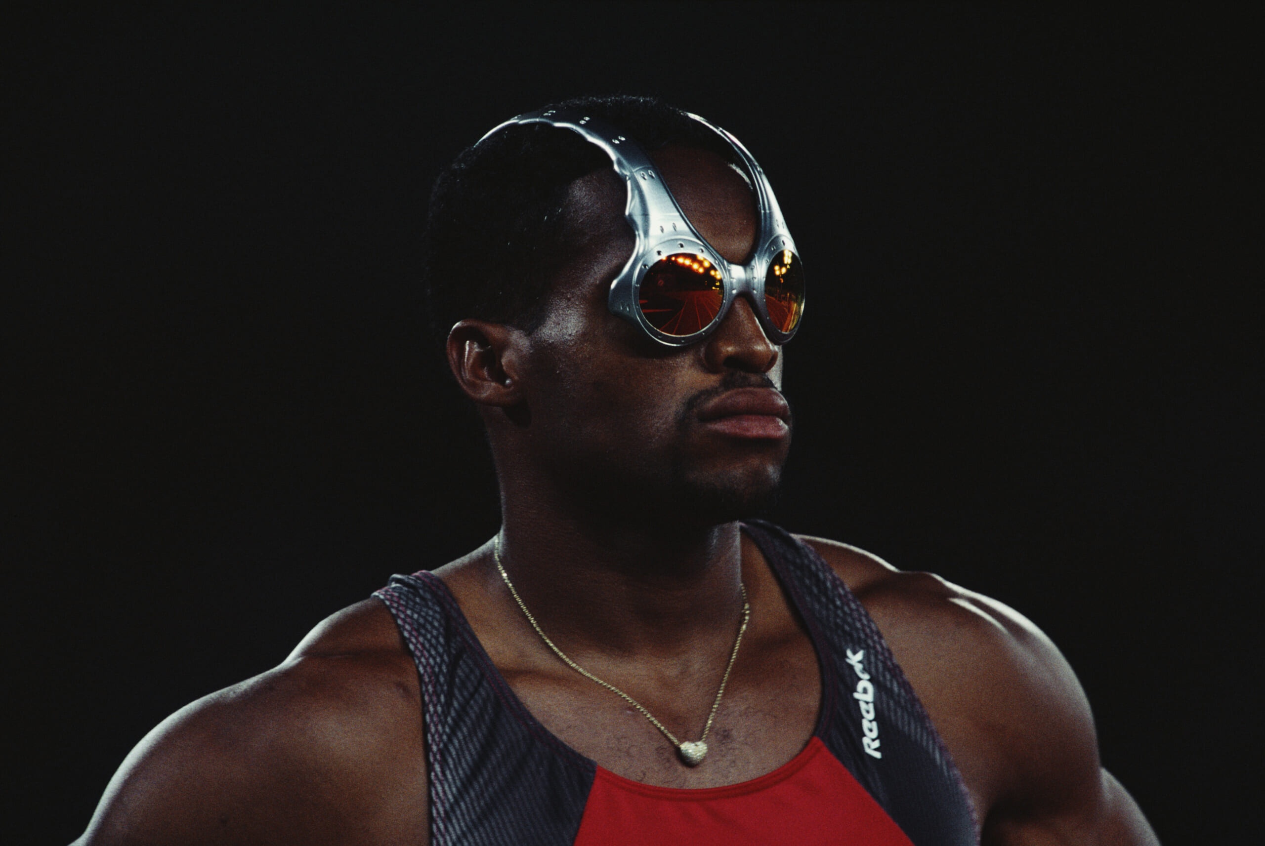 Olympic Paris 2024,  Olympic Sydney 2000,  Julia Fox,  Ato Boldon,  Oakley,  kinh mat tphcm,  kinh mat ha noi anh 2