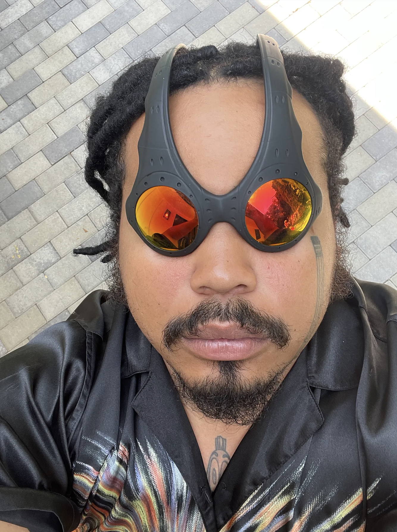 Olympic Paris 2024,  Olympic Sydney 2000,  Julia Fox,  Ato Boldon,  Oakley,  kinh mat tphcm,  kinh mat ha noi anh 8