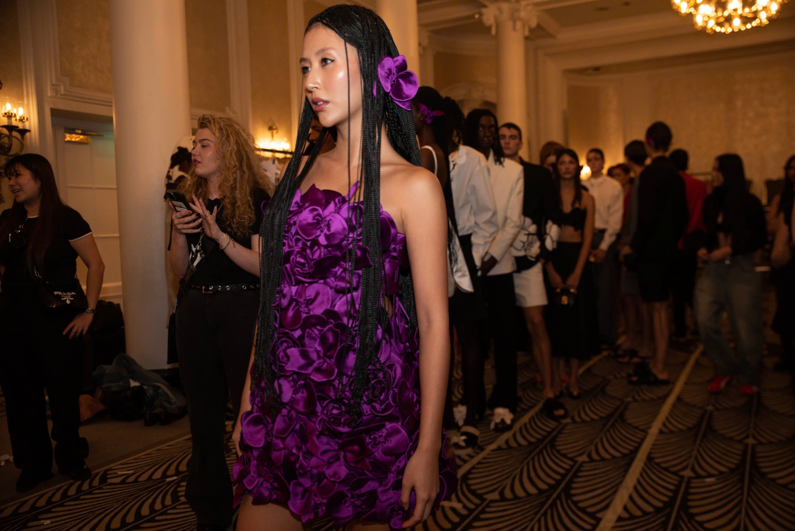 Quynh Anh Shyn,  Tran Hung,  NTK Viet,  Quynh Anh Shyn vedette, tuan le thoi trang london anh 2