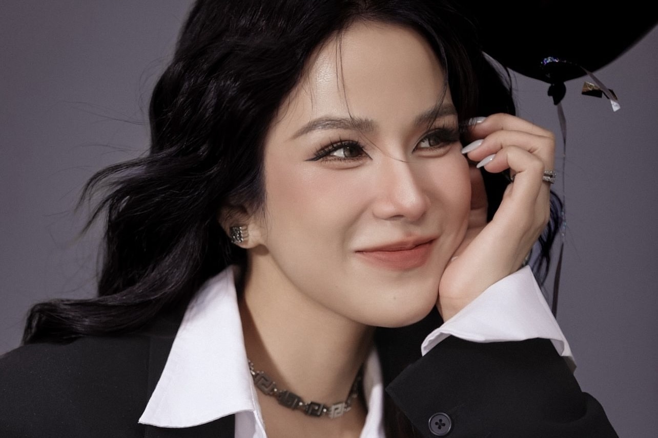 Dong ho Patek Philippe, Hublot tren tay Diep Lam Anh hinh anh