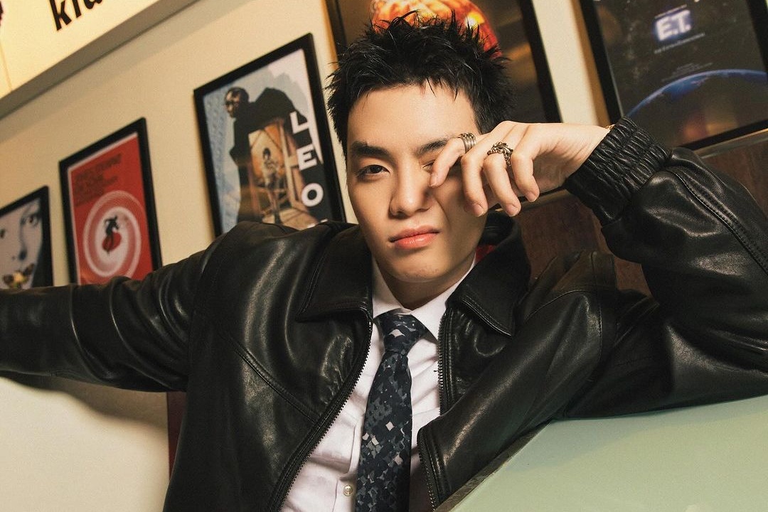 Thay gi tu hanh dong bao ve than tuong mu quang cua fan? hinh anh