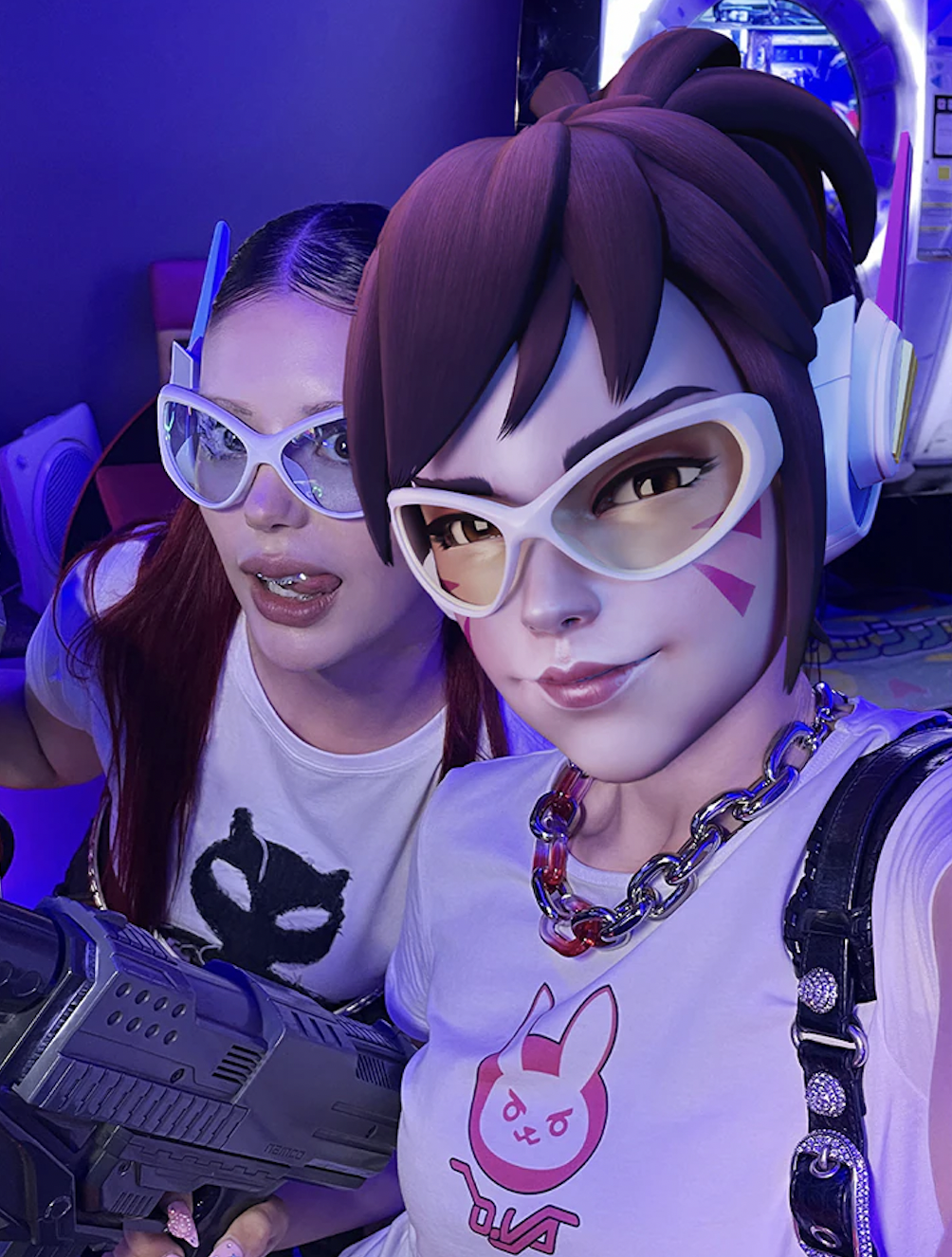 Gucci,  Balenciaga,  Givenchy,  Coach,  thoi trang xa xi,  Honor of Kings,  Genshin Impact,  Black Myth Wukong anh 6