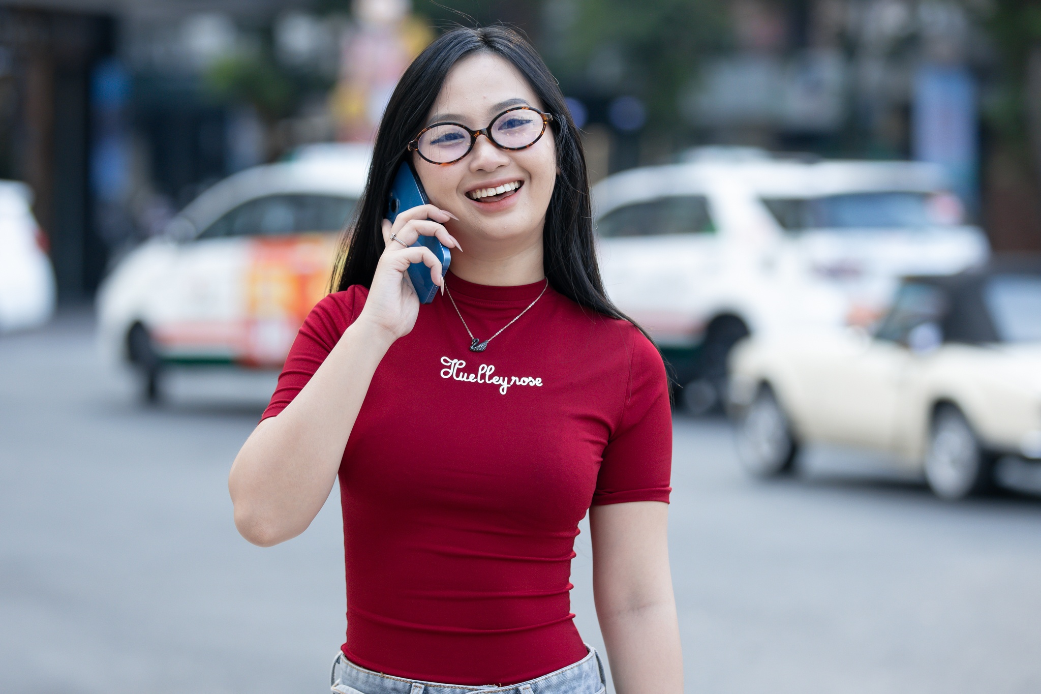 Nguoi tre dua nhau 'tay trang' tren MXH hinh anh