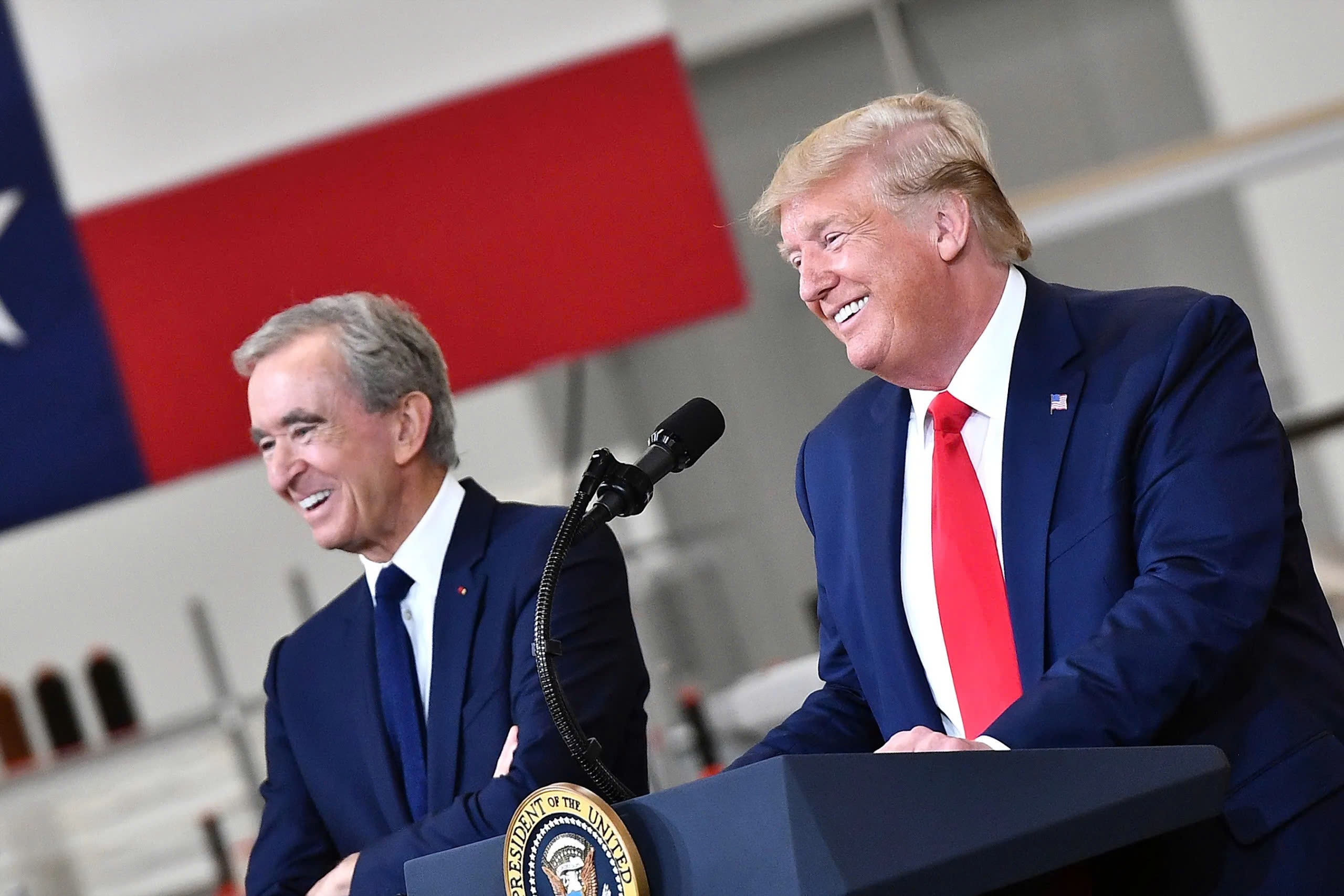 Moi quan he dac biet giua Donald Trump va ong trum hang hieu hinh anh