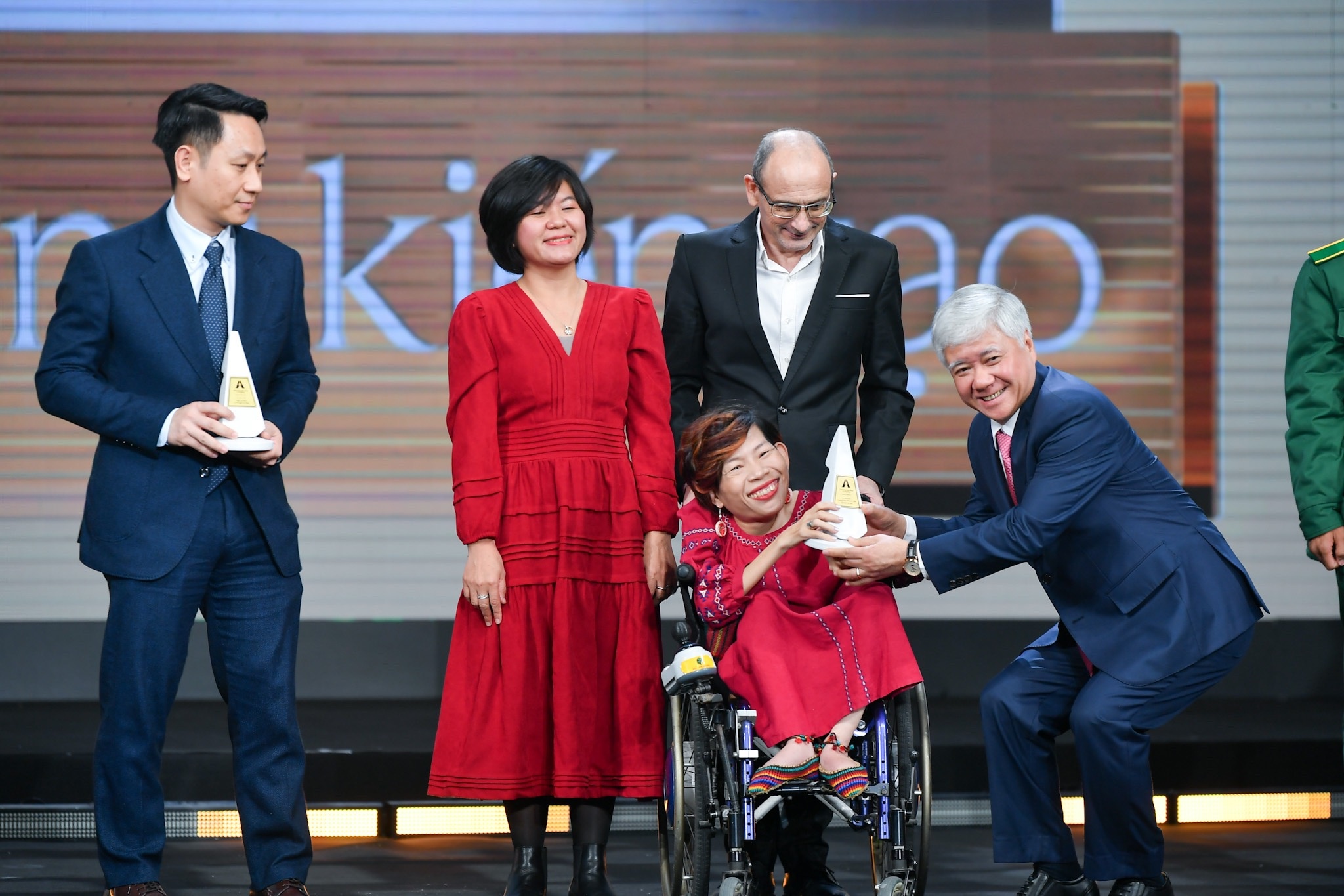 VinFast,  Vu A Dinh,  NESCAFE anh 2