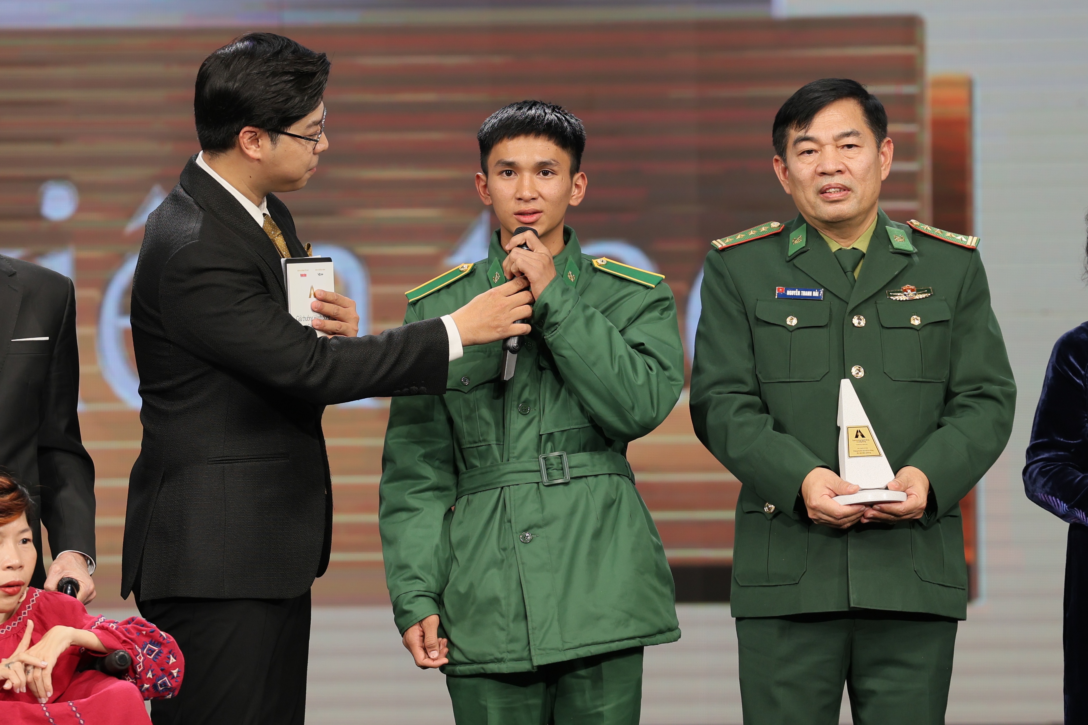 VinFast,  Vu A Dinh,  NESCAFE anh 7