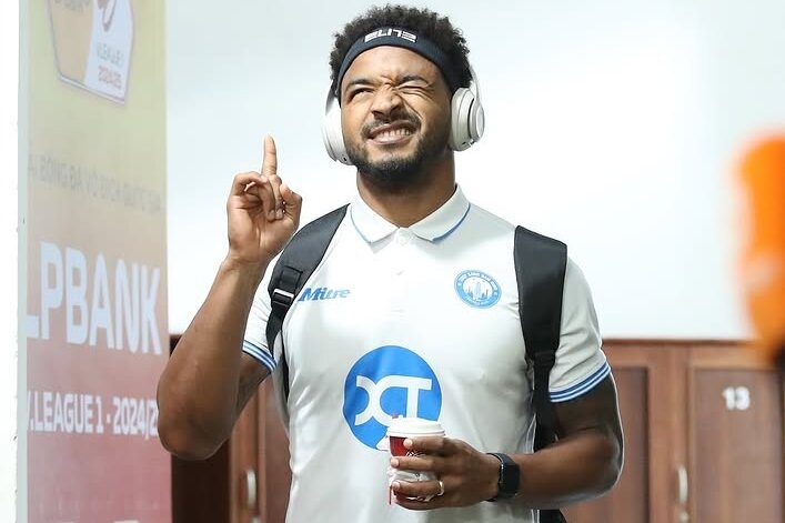 Quang Hai, Duy Manh thich dong ho co, Xuan Son me Apple Watch hinh anh