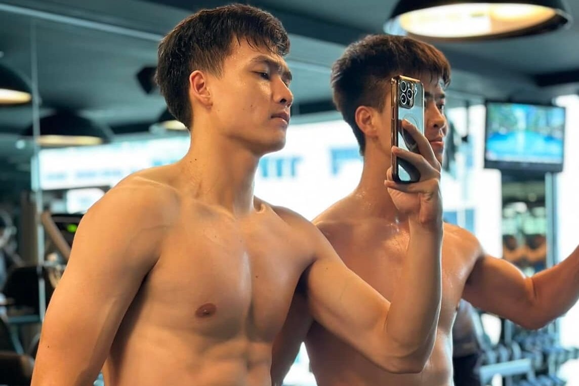 Bo tu 'hot boy' doc than cua doi tuyen Viet Nam hinh anh