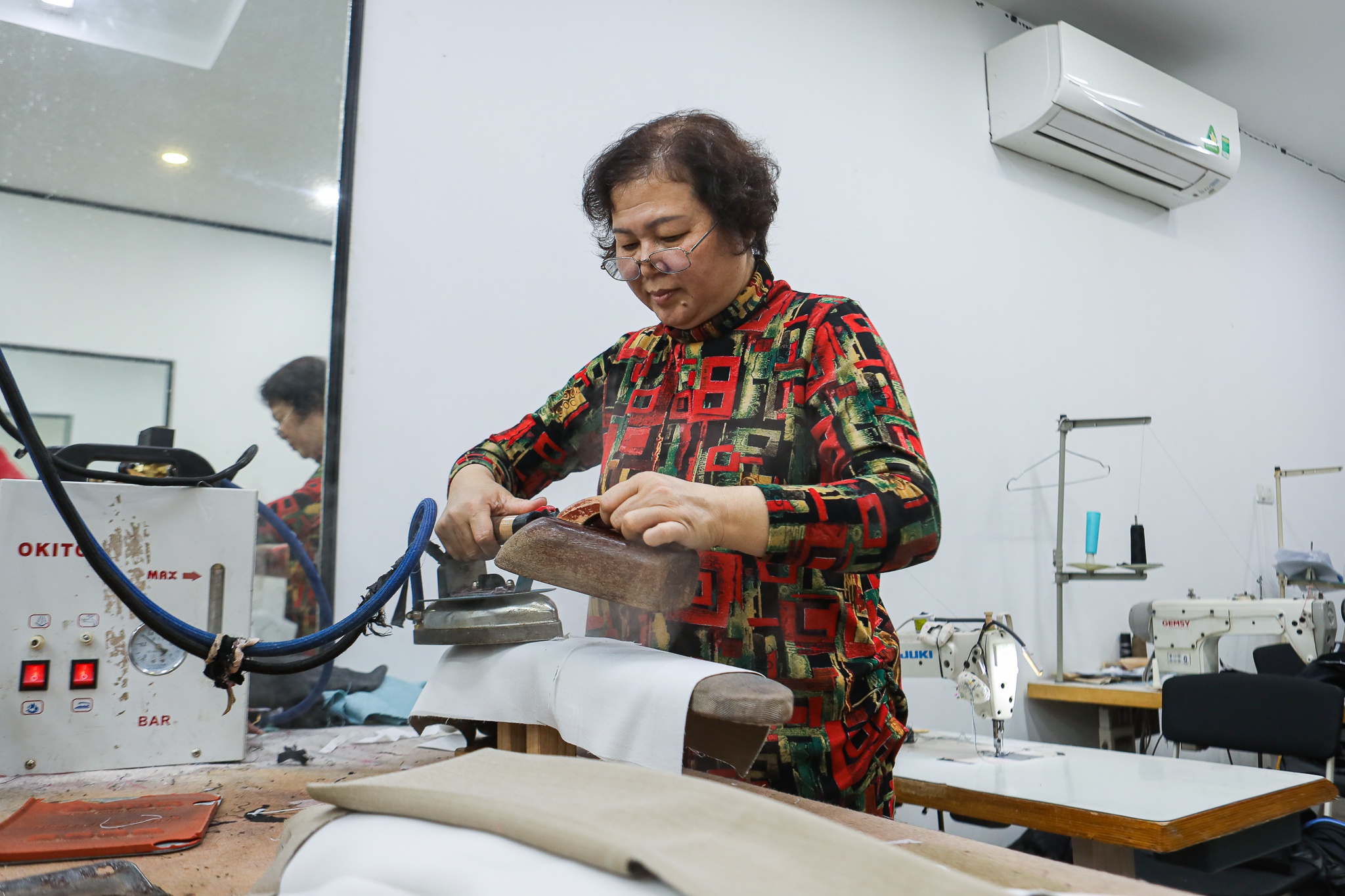 ao dai Tet,  ao dai Ngoc Han,  Dang Ngoc Han,  Hoa hau Ngoc Han,  ao dai truyen thong,  ao dai cach tan anh 15