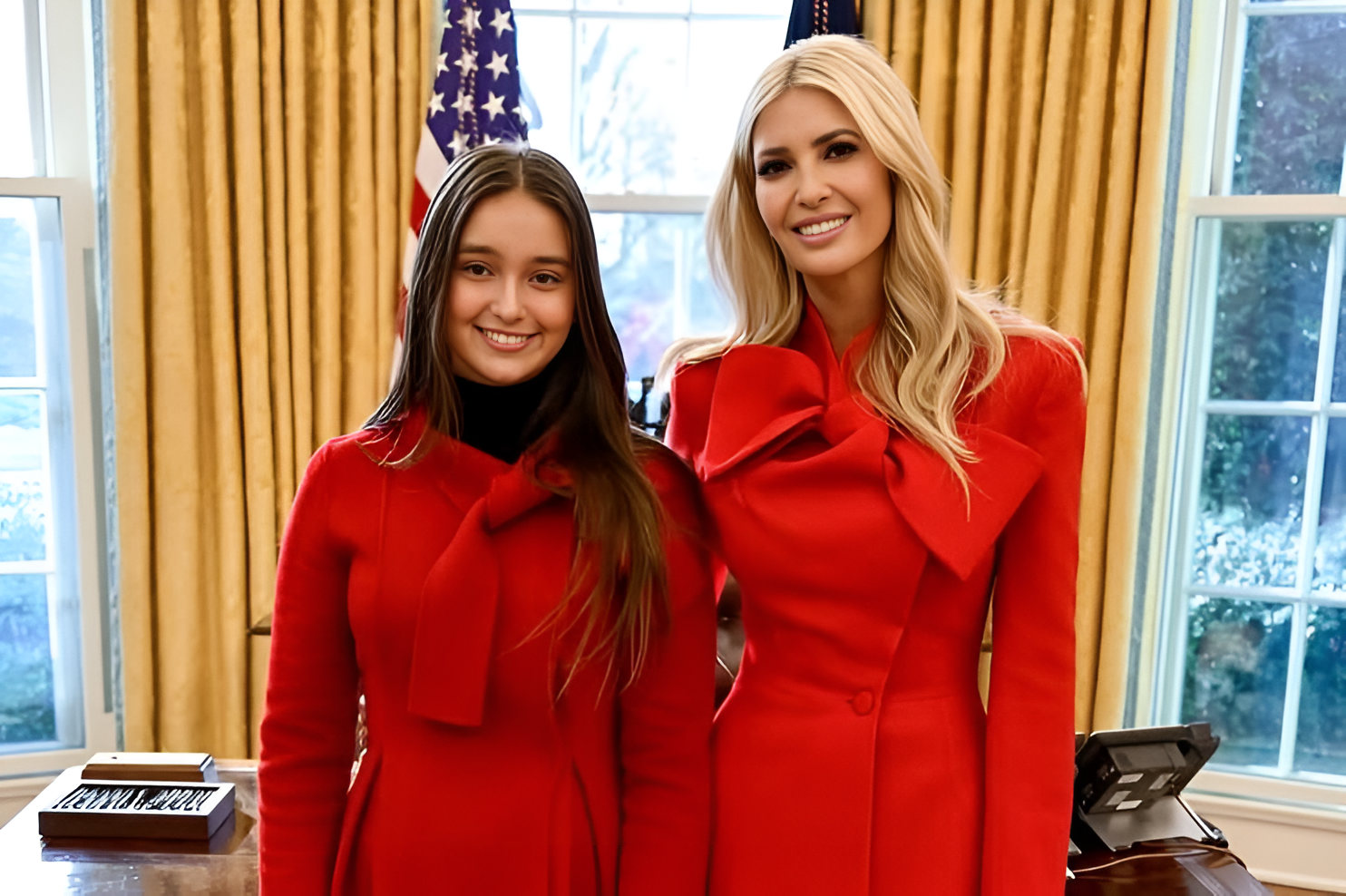 'Thiên thần Nhà Trắng' diện đồ đôi với Ivanka Trump