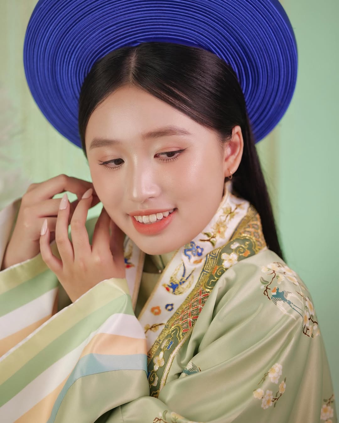 Jenny Huỳnh,  Xoài Non,  Hàn Hằng,  Mai Ngô,  Thanh Thanh Huyền,  Linh Trương ảnh 3 Jenny Huynh,  Xoai Non,  Han Hang,  Mai Ngo,  Thanh Thanh Huyen,  Linh Truong anh 3