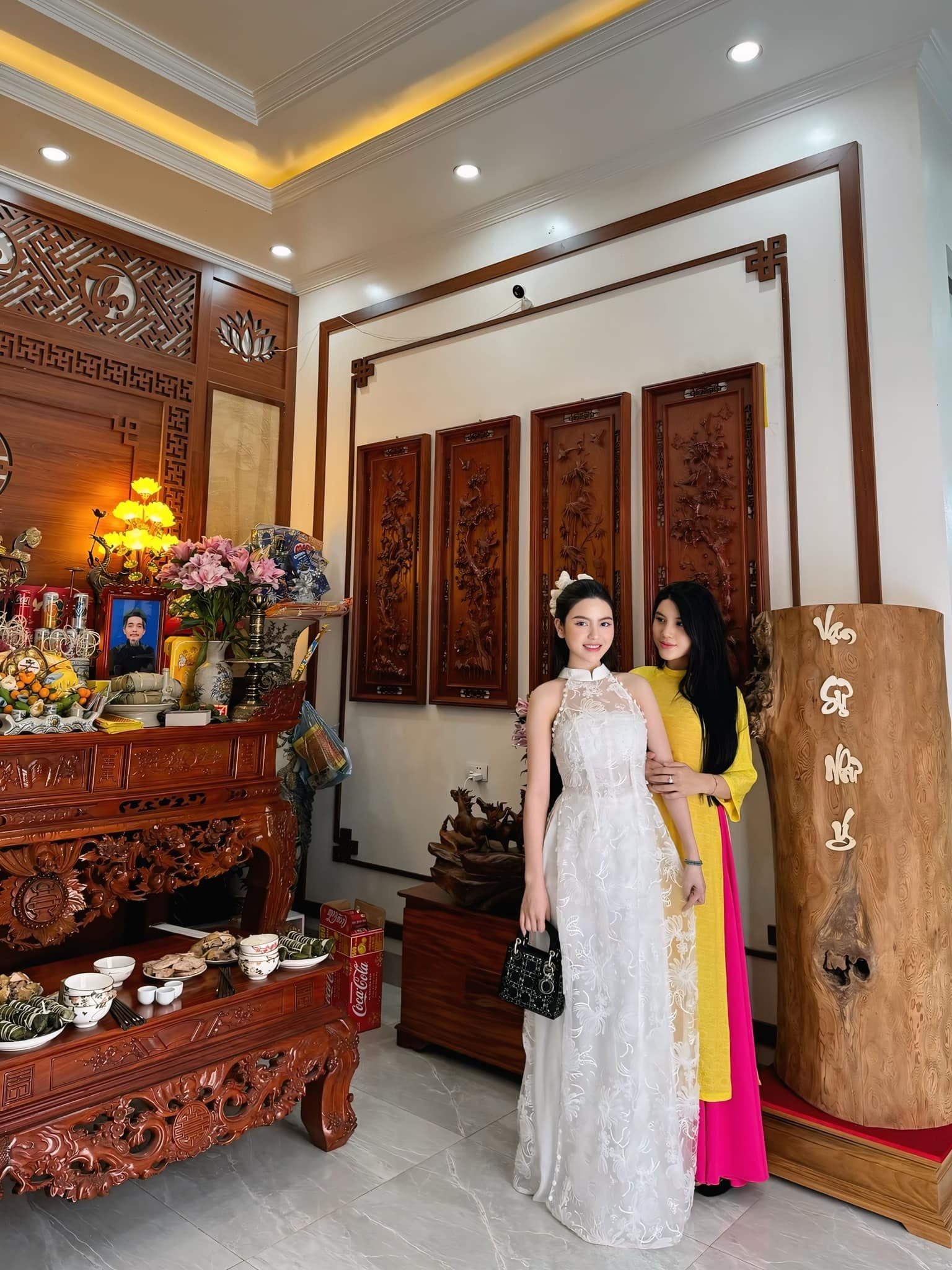 Chu Thanh Huyền,  Quang Hải,  Trần Bích Hạnh,  Vũ Văn Thanh,  Đỗ Duy Mạnh,  Quỳnh Anh,  Xuân Son ảnh 3 Chu Thanh Huyen,  Quang Hai,  Tran Bich Hanh,  Vu Van Thanh,  Do Duy Manh,  Quynh Anh,  Xuan Son anh 3