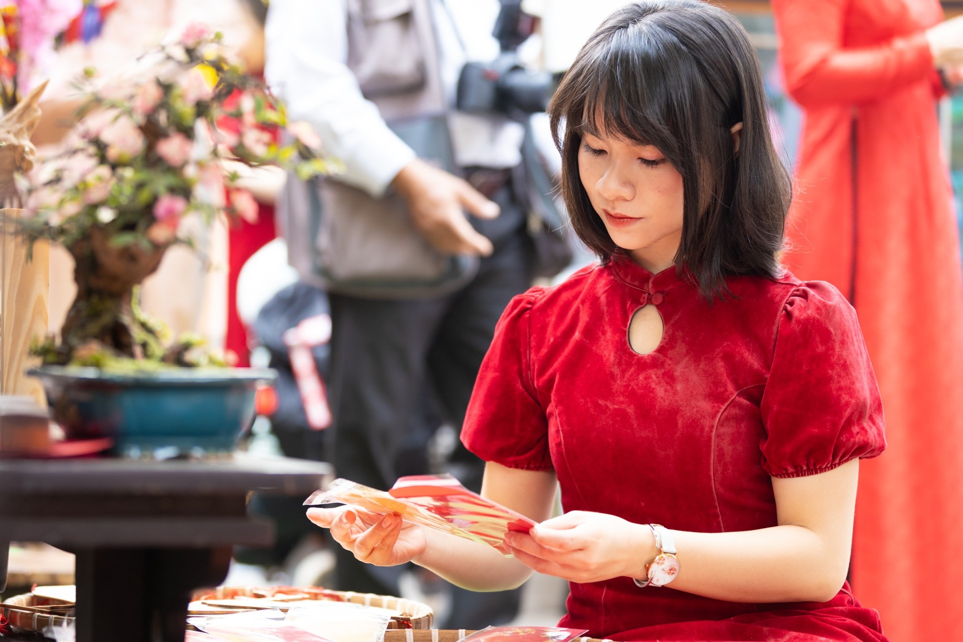 Nhan su TP.HCM 'lap song', can hat dua ngay di lam tro lai sau Tet hinh anh