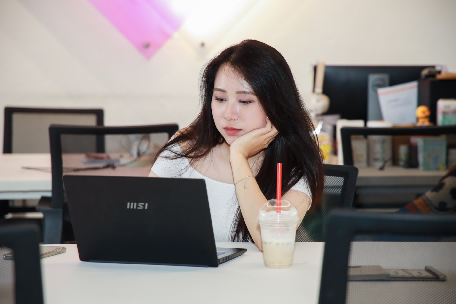 Cong ty Ha Noi 'giam' thuong Tet toi thang 4, tra nho giot 3 lan hinh anh